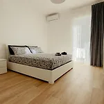 Apartment Bridge's House - A 50 Mt Dalla E Da Tutti I Servizi!