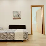 Bridge's House - A 50 Mt Dalla E Da Tutti I Servizi! *