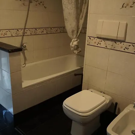 Bridge's House - A 50 Mt Dalla E Da Tutti I Servizi! Διαμέρισμα