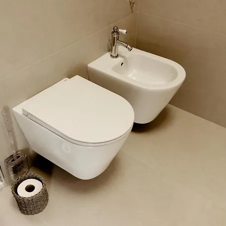 Bridge's House - A 50 Mt Dalla E Da Tutti I Servizi! *