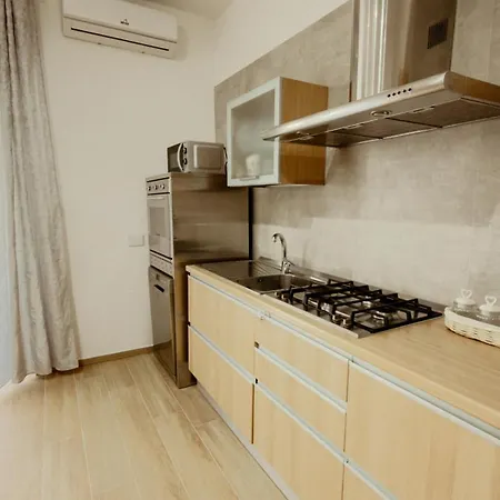 Bridge's House - A 50 Mt Dalla E Da Tutti I Servizi!