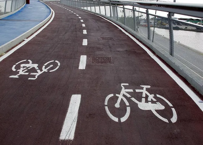 Bridge's House - A 50 Mt Dalla E Da Tutti I Servizi! Daire